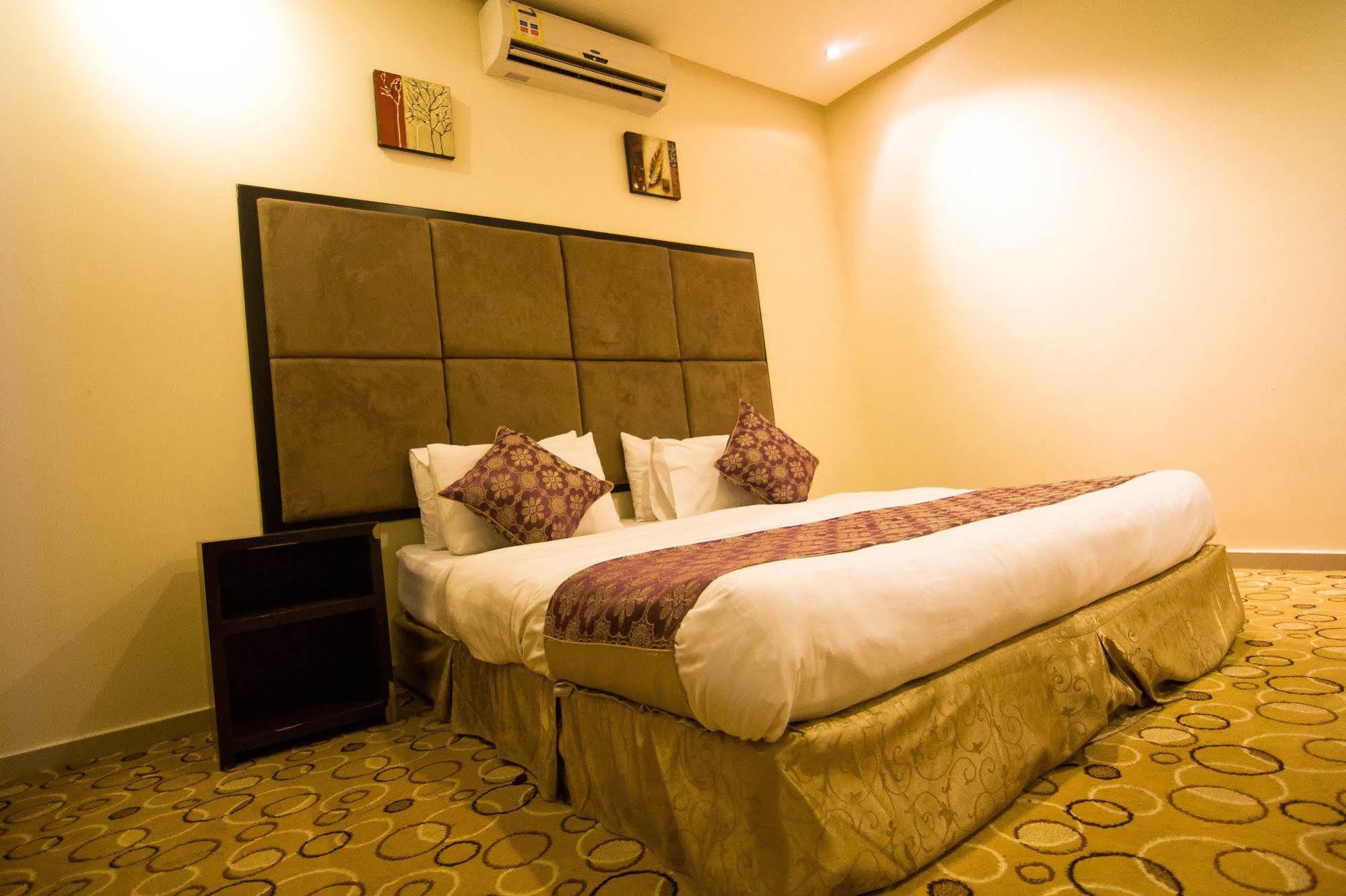 Al Makan Suites 101 By Al Azmy Riade Exterior foto
